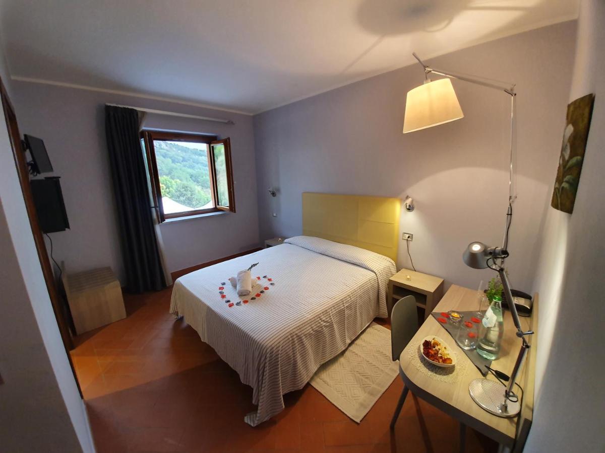 Resort San Nicola - Restaurant And Wellness Fitness Polizzi Generosa Exterior photo
