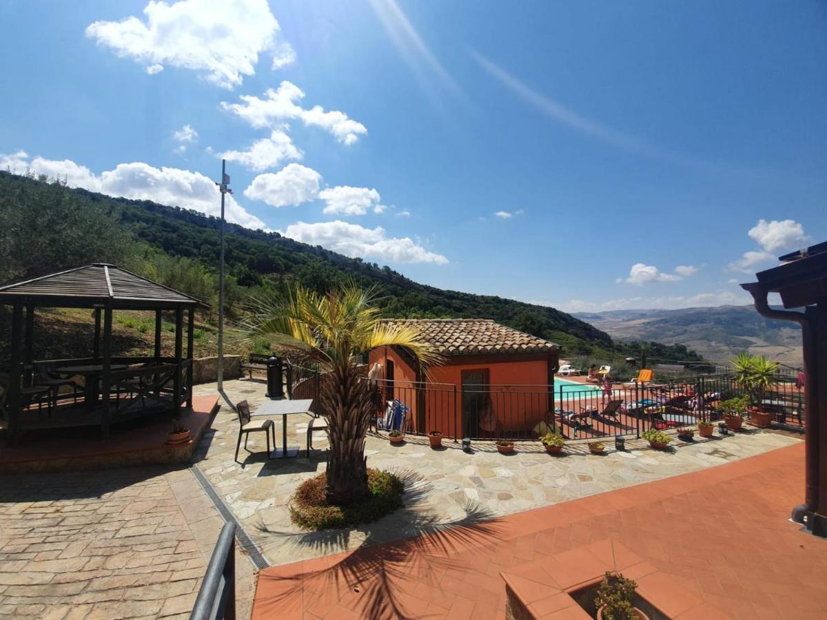 Resort San Nicola - Restaurant And Wellness Fitness Polizzi Generosa Exterior photo