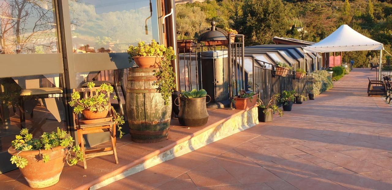 Resort San Nicola - Restaurant And Wellness Fitness Polizzi Generosa Exterior photo