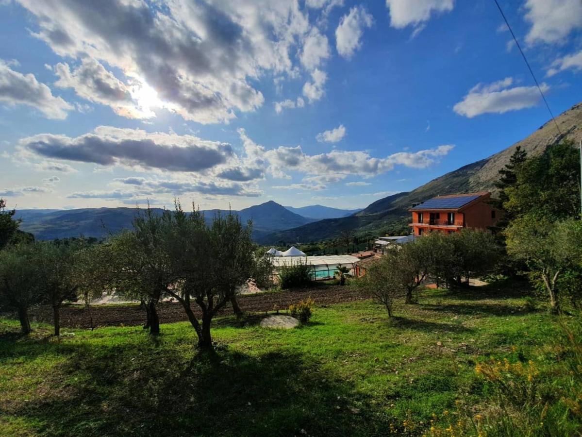 Resort San Nicola - Restaurant And Wellness Fitness Polizzi Generosa Exterior photo